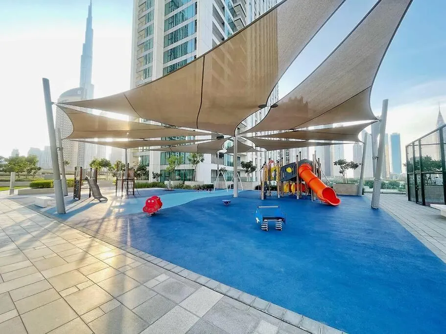 Downtown, Burj Khalifa Views, Dubai Mall Connected公寓