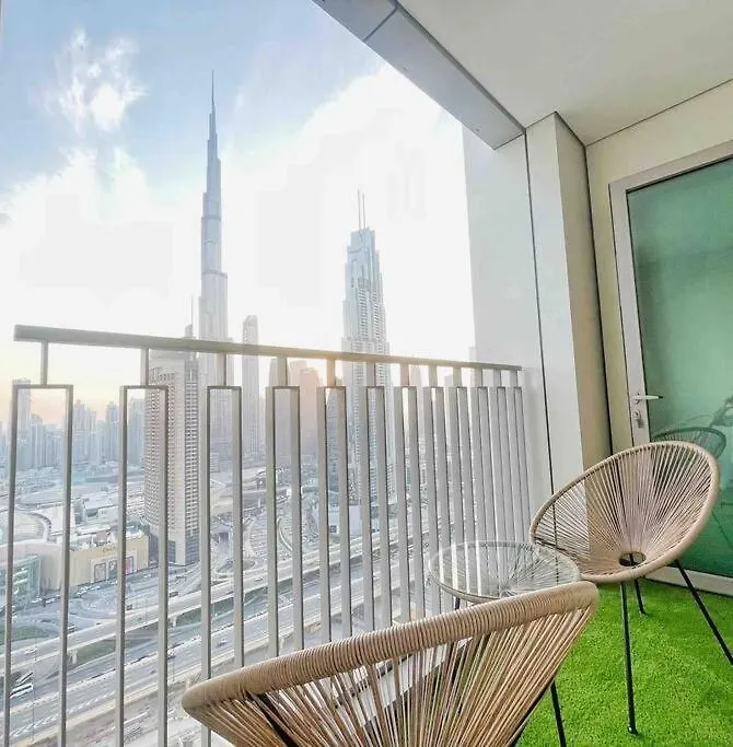 Downtown, Burj Khalifa Views, Dubai Mall Connected公寓