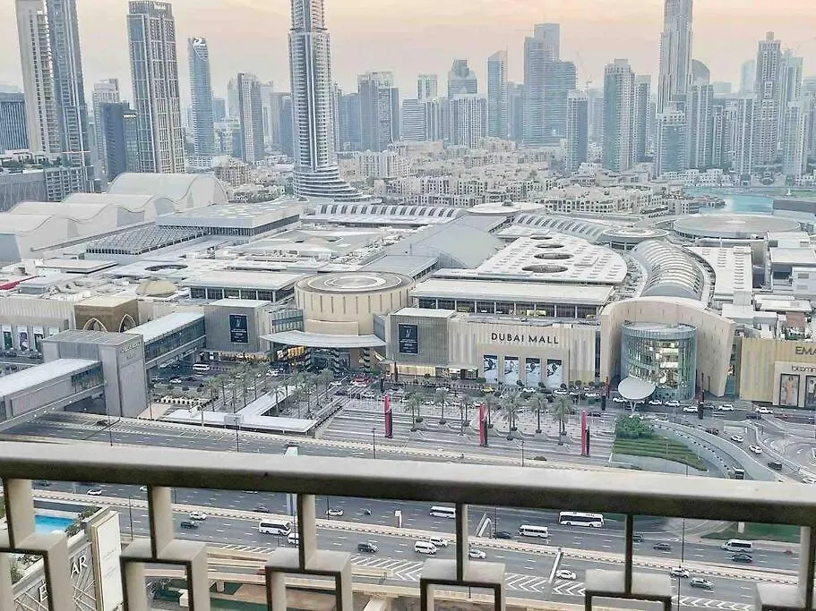 Apartamento Downtown, Burj Khalifa Views, Dubai Mall Connected