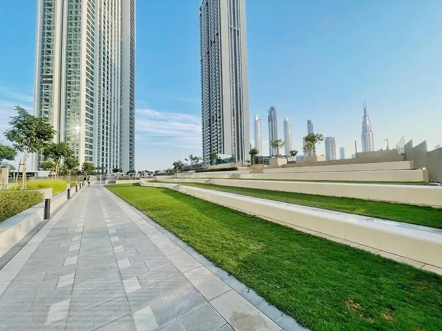 Downtown, Burj Khalifa Views, Dubai Mall Connected Apartment